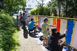 Kinderhaus Phantásien - Maxigruppe kreiert Wandbild zum Übergang zur Schule