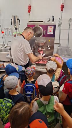 Maxi-Kinder- Zeit im Kinderhaus Phantasien