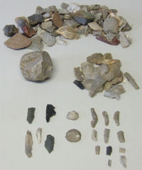 Werkzeuge (Stein) aus der späten Altsteinzeit.